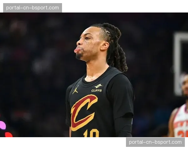 半场战报：骑士凭借米切尔半场30分领先尼克斯15分