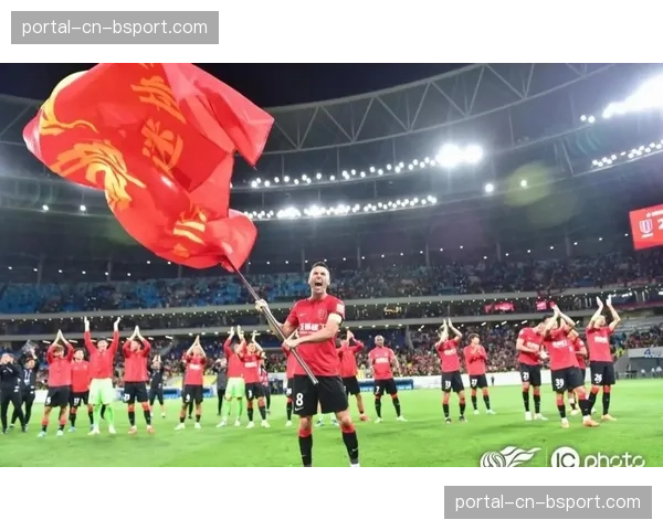 成都蓉城无亚冠牵绊，可全力冲刺联赛争冠目标